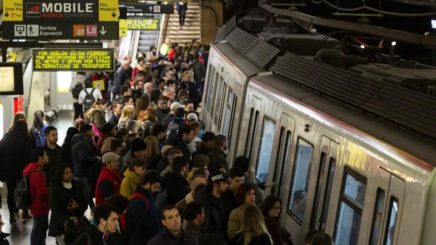 Aglomeraciones en el metro de Barcelona Aglomeraciones en el metro de Barcelona
