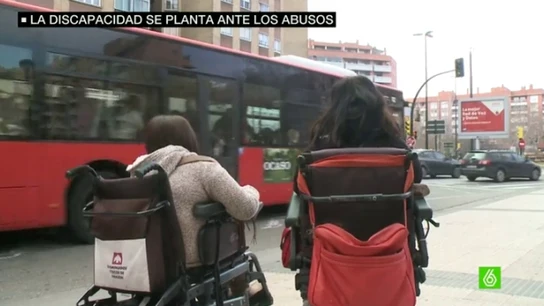 Minusválidos se quejan de la falta de buses adaptados Minusválidos se quejan de la falta de buses adaptados