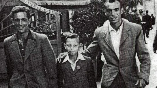 Siegfried Meir y su padre adoptivo, tras escapar de los campos de concentración Siegfried Meir y su padre adoptivo, tras escapar de los campos de concentración