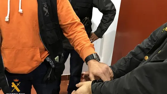 Una operación policial contra la pronografía infantil en Logroño se salda con un detenido y la incautación de más de 80.000 archivos Una operación policial contra la pronografía infantil en Logroño se salda con un detenido y la incautación de más de 80.000 archivos