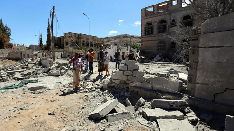 Imagen del mercado tras los bombardeos Imagen del mercado tras los bombardeos