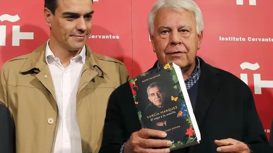 Pedro Sánchez y Felipe González Pedro Sánchez y Felipe González