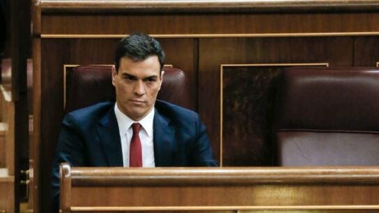 Pedro S&aacute;nchez durante la segPedro S&aacute;nchez durante la segunda sesi&oacute;n de investiduraunda votaci&oacute;n de investidura