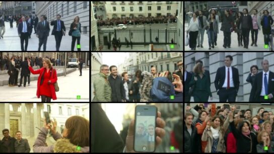 Centenares de personas abarrotaron la calle del Congreso durante la investidura: "Parecen los Oscars"