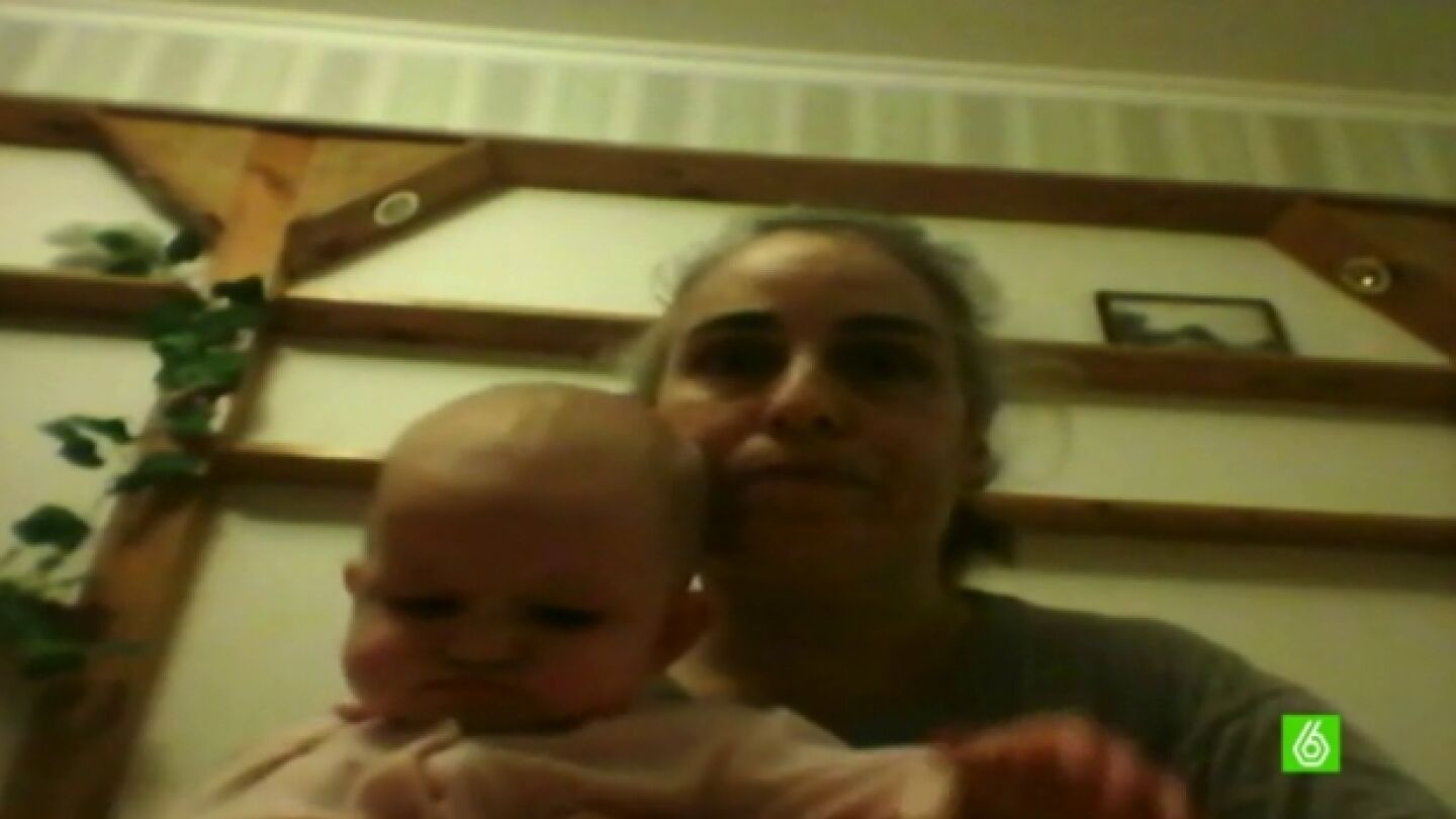 Una espa&ntilde;ola lleva ocho meses atrapada en Mosc&uacute; porque el Consulado espa&ntilde;ol no le deja incribir a su hija