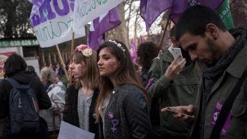 Las mujeres protestan en Madrid por la desigualdad y contra la violencia machista