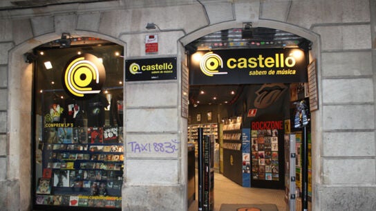 Fachada de la tienda Discos Castell&oacute;