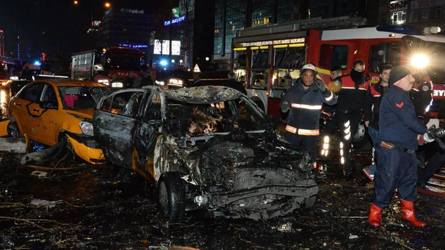 Coche bomba del atentado en Ankara Coche bomba del atentado en Ankara