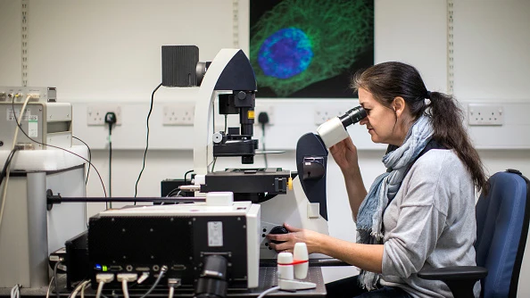 Científicos estadounidenses investigan contra el cáncer