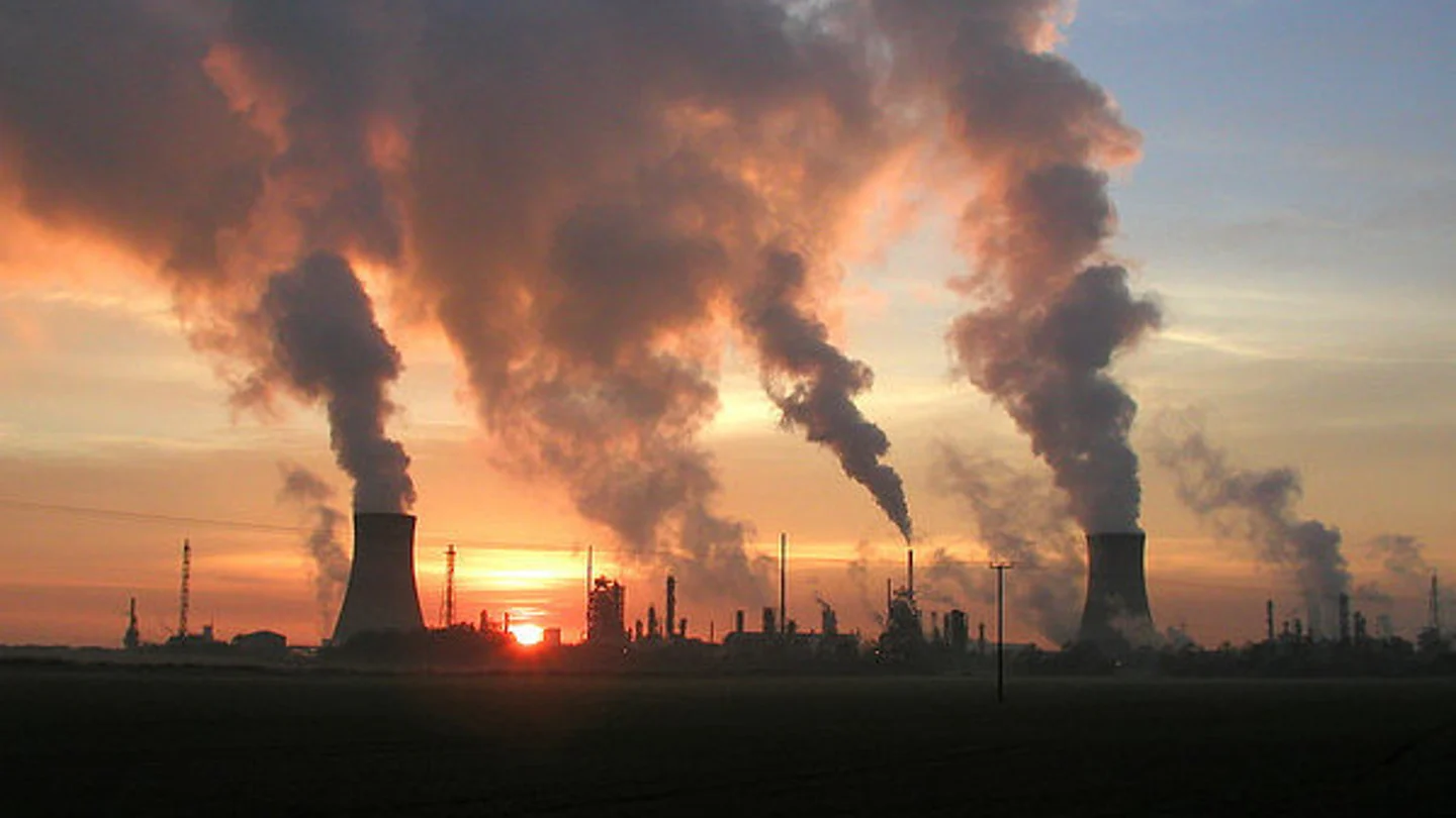 La OMS alerta de que la contaminación causa 12,6 millones de muertes al año La OMS alerta de que la contaminación causa 12,6 millones de muertes al año