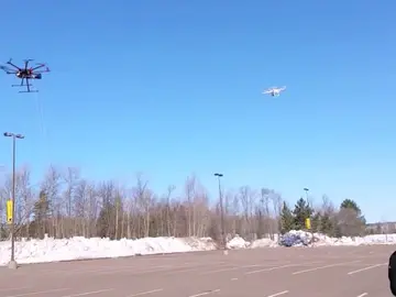 Captura de un dron terrorista Captura de un dron terrorista