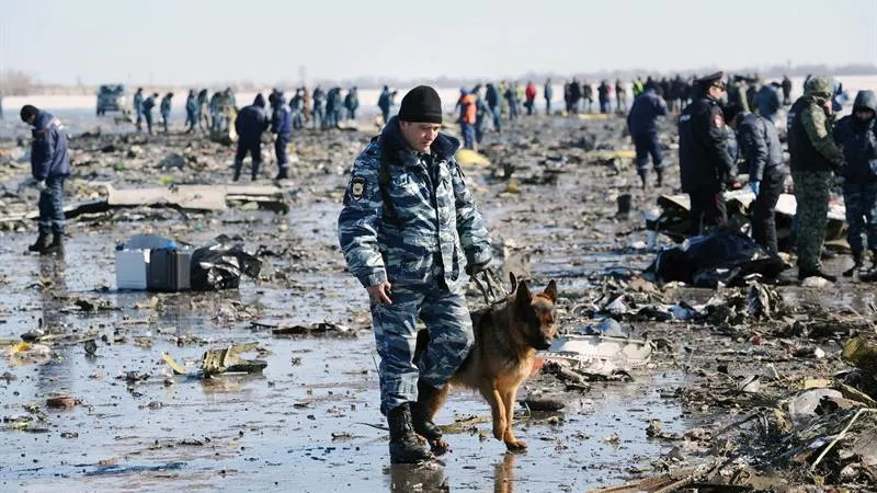Restos del avi&oacute;n siniestrado en Rusia