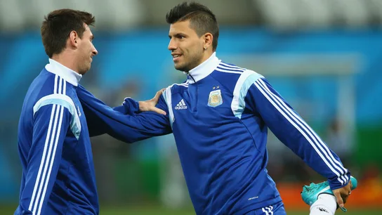 Agüero y Messi, en un entrenamiento de la selección argentina Agüero y Messi, en un entrenamiento de la selección argentina