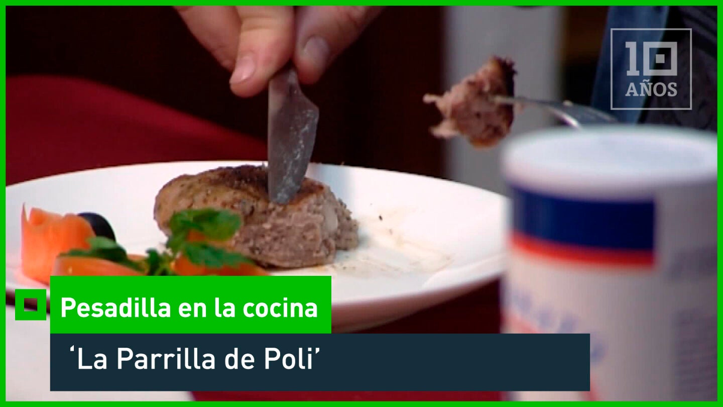 A pesar de que Alberto Chicote hab&iacute;a visto el estado en el que se encontraba la comida en las c&aacute;maras frigor&iacute;ficas, se arriesga a probar los platos de 'La Parrilla de Poli&rsquo;. Sin embargo, como se esperaba, la hamburguesa tiene un sabor raro y sale de ella un jugo blanco extra&ntilde;o que &ldquo;no es jugo de carne. No s&eacute; lo que es. Se solidifica&rdquo;. El chef le pide explicaciones a la camarera, pero ella tampoco sabe qu&eacute; es el l&iacute;quido que suelta la hamburguesa. &ldquo;Es asqueroso&rdquo;, comenta el chef antes de irse al v&aacute;ter a devolver lo poco que ha comido.