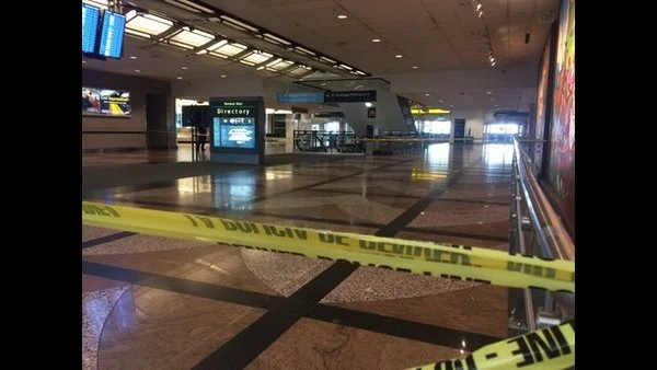 Imagen de la zona evacuada del aeropuerto Imagen de la zona evacuada del aeropuerto