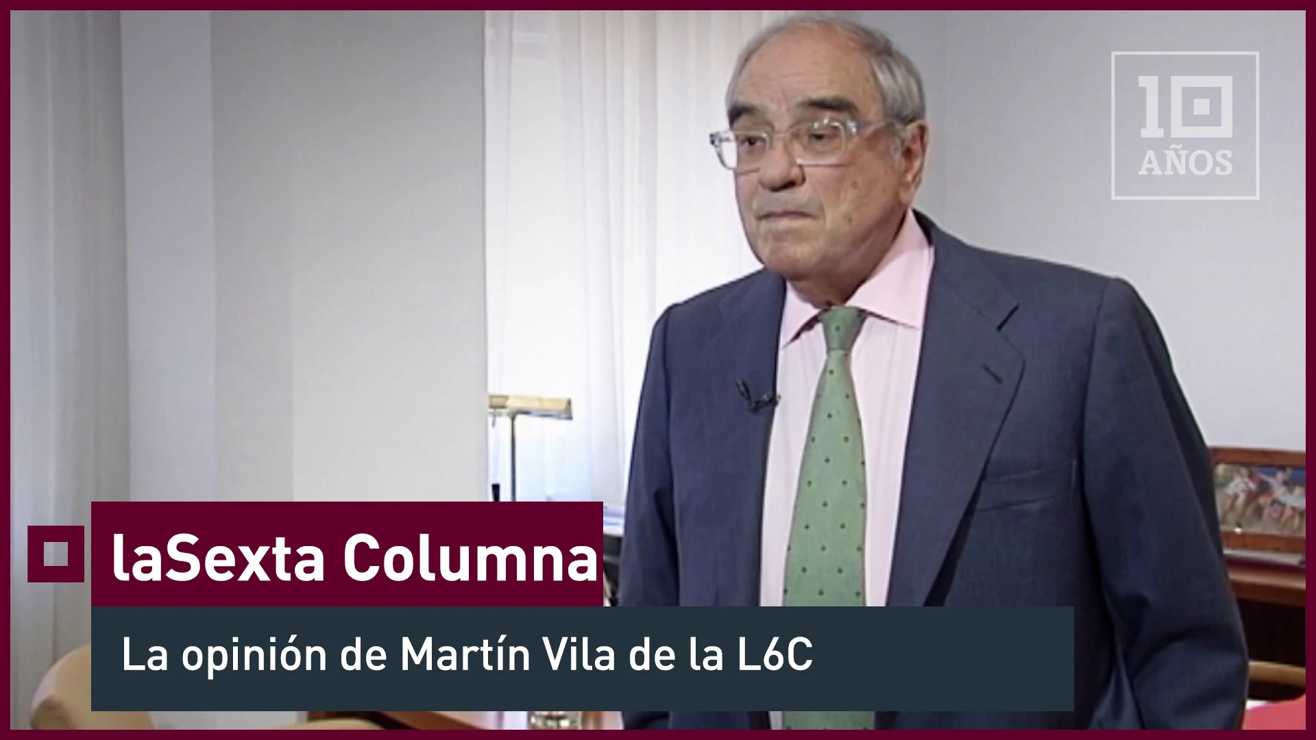 Martín Villa se niega a responder a un equipo de laSexta Columna cuando le preguntan por la condecoración que condedió a Antonio González Pacheco, conocido como Billy El Niño.