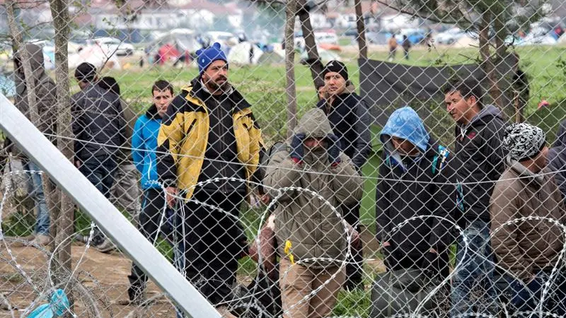 El campamento de Idomeni vivió horas de tensión a causa de un rumor sobre la inminente apertura de la frontera griega con Macedonia