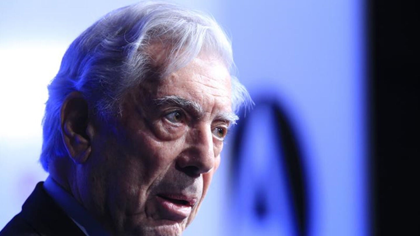 Vargas Llosa en un acto p&uacute;blico