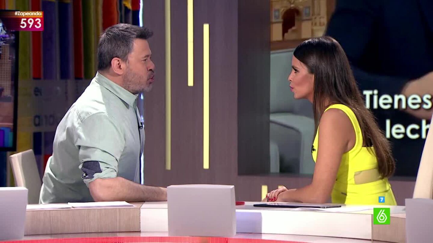 Miki Nadal y Cristina Pedroche enfrentandose al juego de las silabas