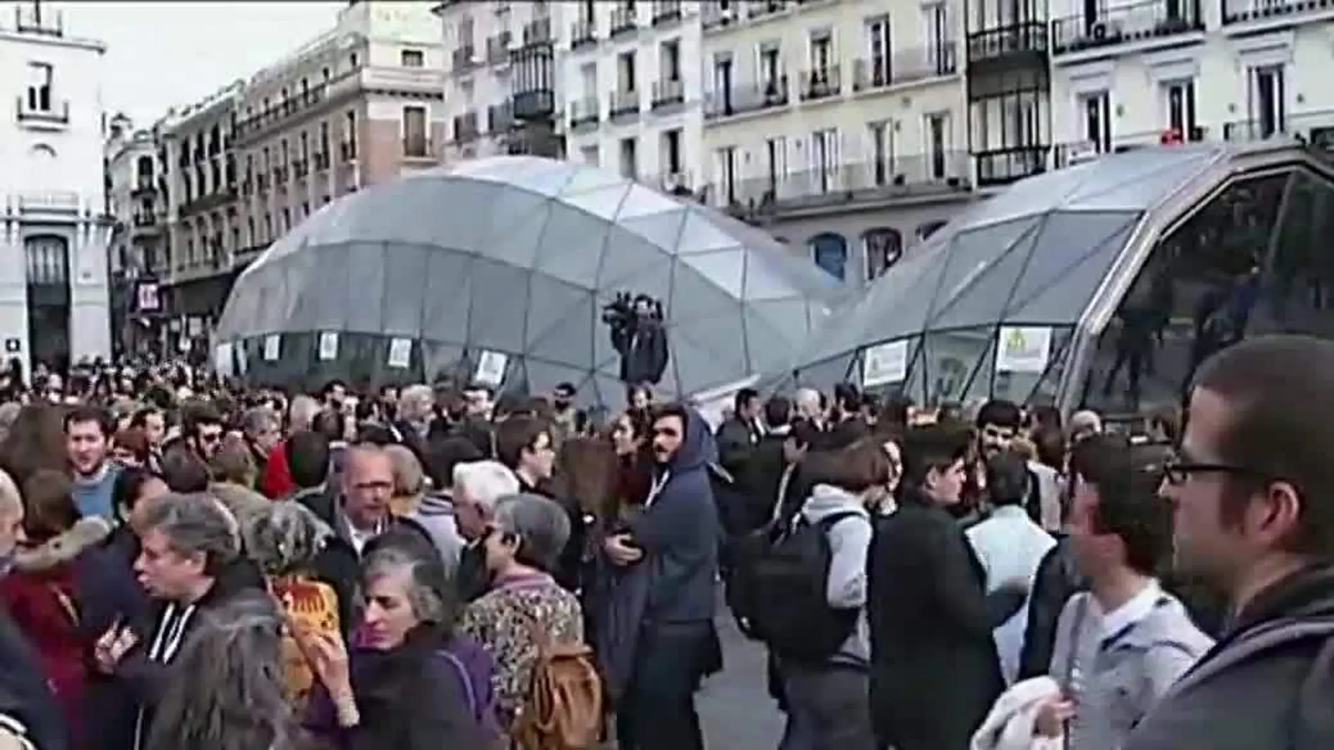 Manifestación en Sol por los indignados franceses