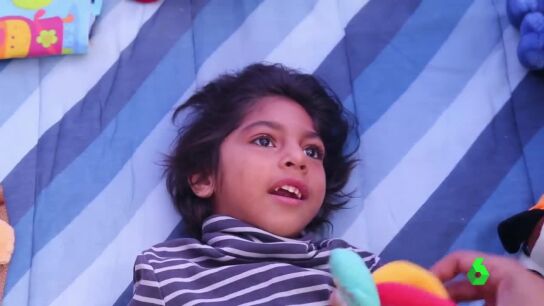 Osman, ni&ntilde;o refugiado con par&aacute;lisis cerebral