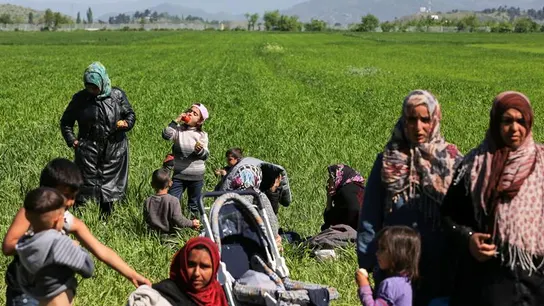 Refugiados en el campamento en la frontera entre Grecia y Macedonia Refugiados en el campamento en la frontera entre Grecia y Macedonia