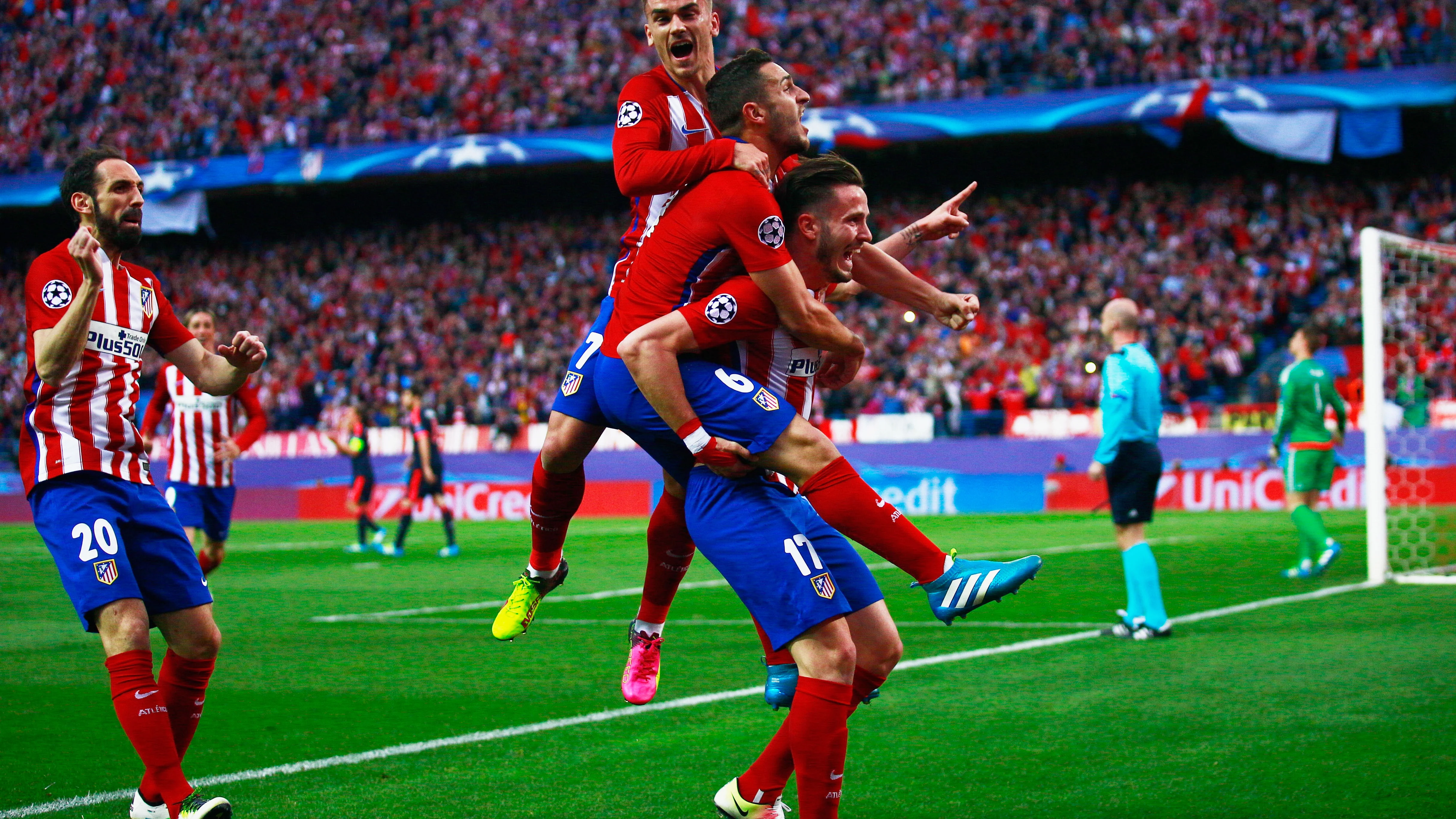 Saúl celebra su golazo al Bayern de Múnich