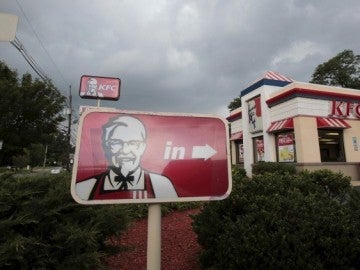 Un restaurante de la cadena KFC Un restaurante de la cadena KFC