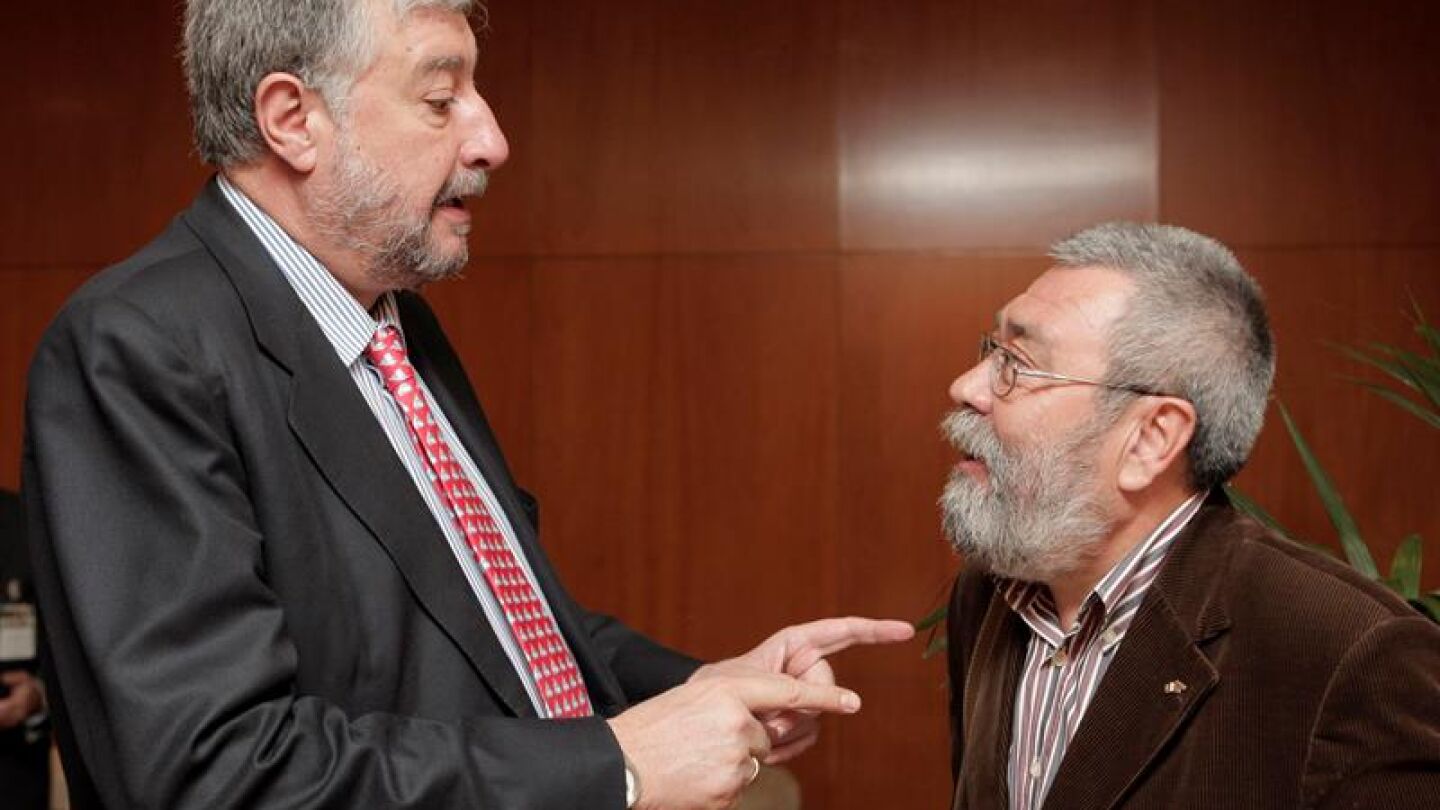 El Gobierno concede a Jos&eacute; Mar&iacute;a Fidalgo y C&aacute;ndido M&eacute;ndez las medallas al m&eacute;rito en el trabajo