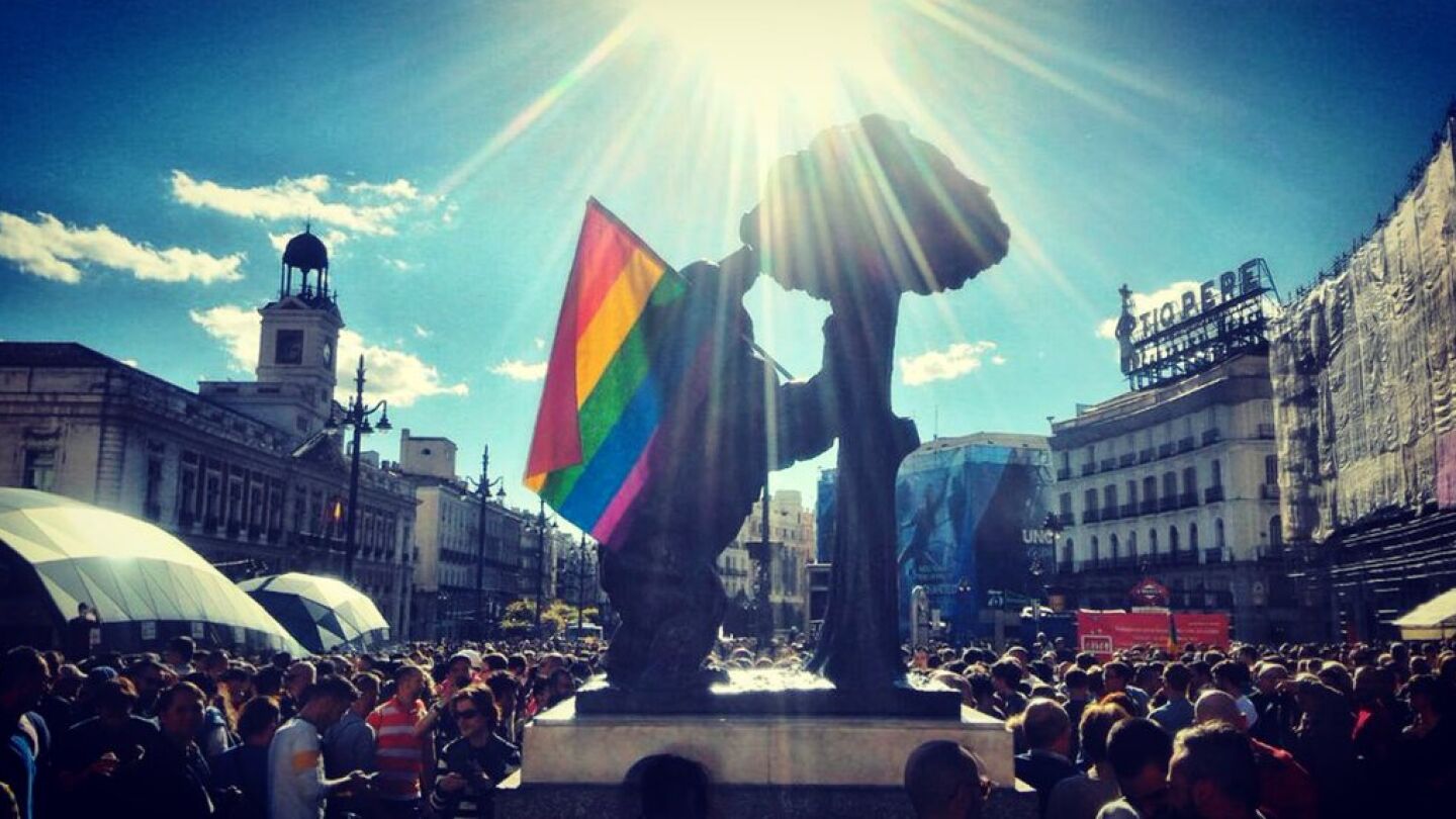 Concentraci&oacute;n contra las agresiones hom&oacute;fobas
