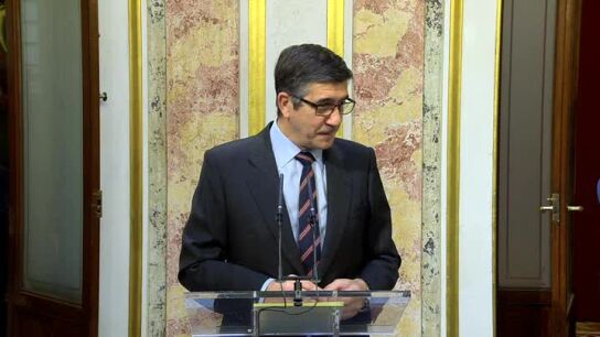 Patxi L&oacute;pez ante los medios