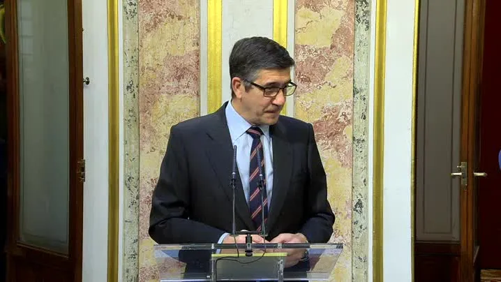Patxi López ante los medios Patxi López ante los medios