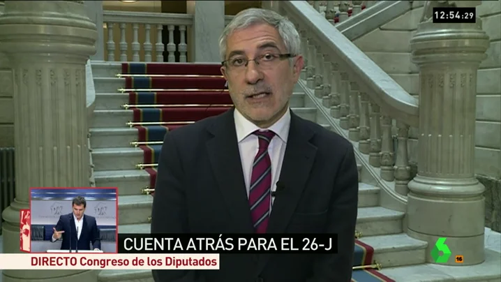 Frame 13.613634 de: Llamazares: "Más oportunismo y más veletismo que en Podemos no se puede ver"