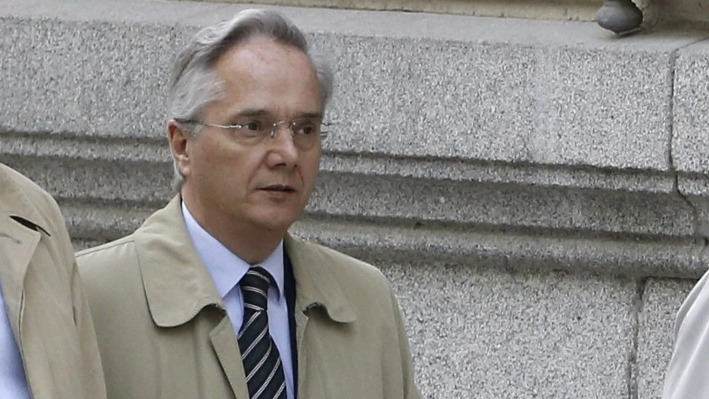 Ramón Gómez de la Serna antes de ir a la Audiencia Ramón Gómez de la Serna antes de ir a la Audiencia