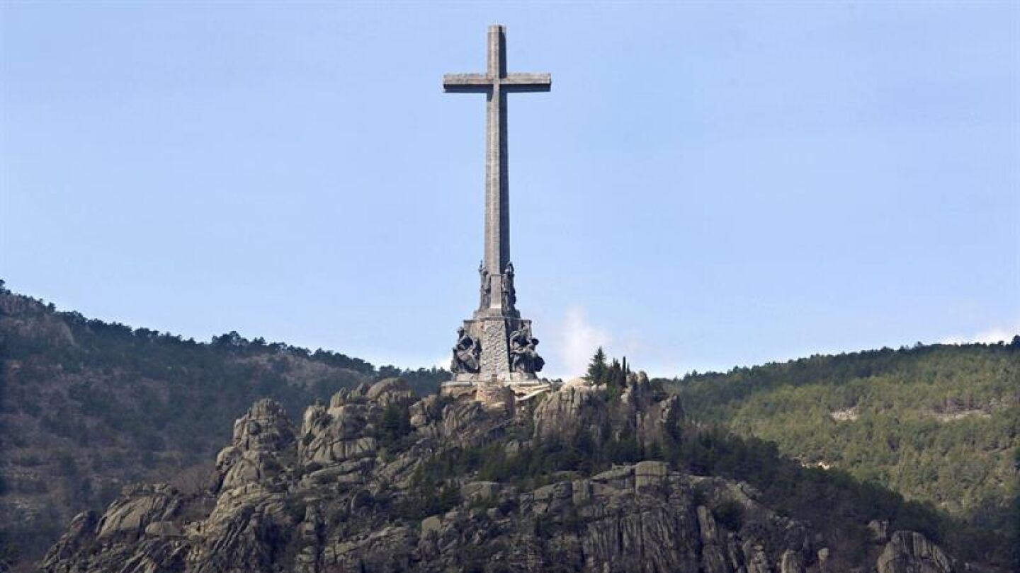 Valle de los Ca&iacute;dos