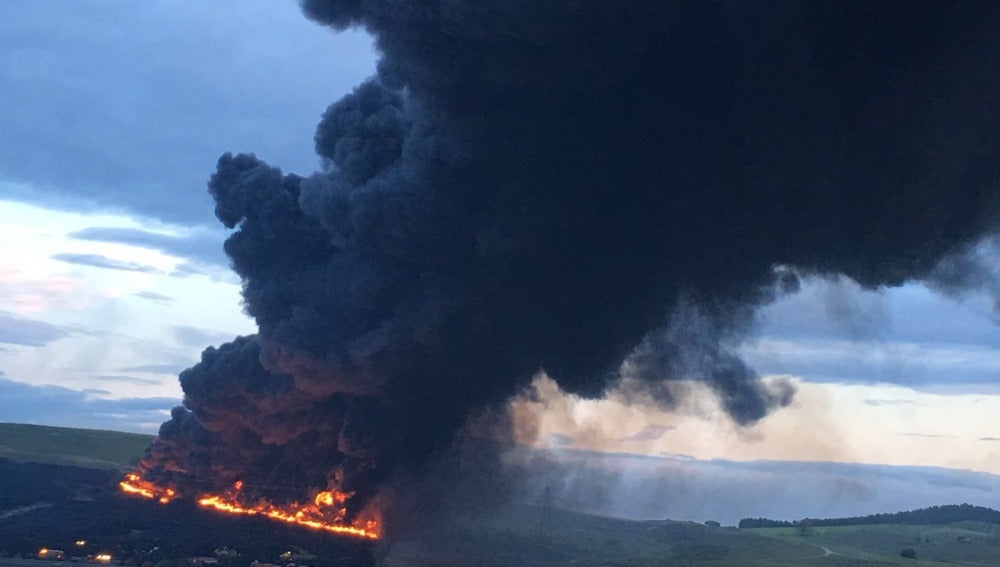 Humo provocado por el incendio en Seseña