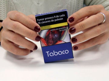 Ejemplo de las cajetillas de tabaco que entrarán en vigor a partir del 20 de mayo Ejemplo de las cajetillas de tabaco que entrarán en vigor a partir del 20 de mayo