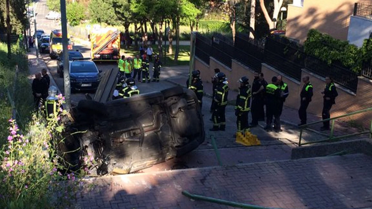 Imagen del vehículo accidentado Imagen del vehículo accidentado