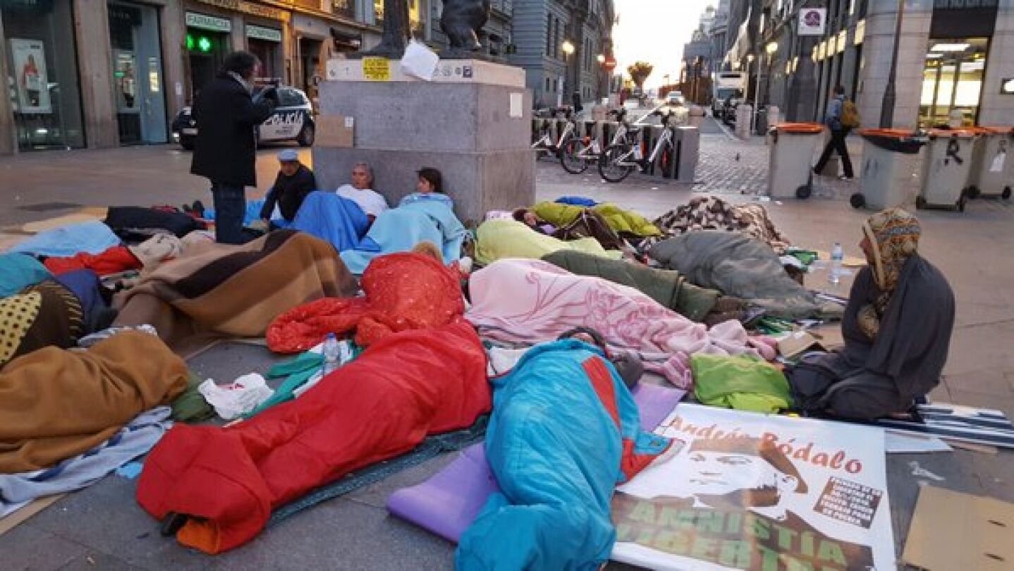 Miembros del SAT acampados en la Puerta del Sol por la libertad de B&oacute;dalo