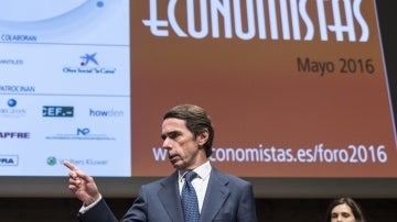 José María Aznar durante una conferencia