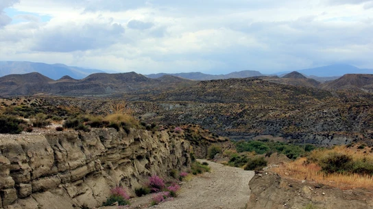 Imagen de unas montañas en Almería Imagen de unas montañas en Almería