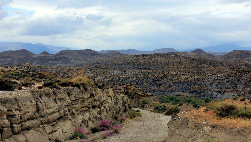 Imagen de unas montañas en Almería