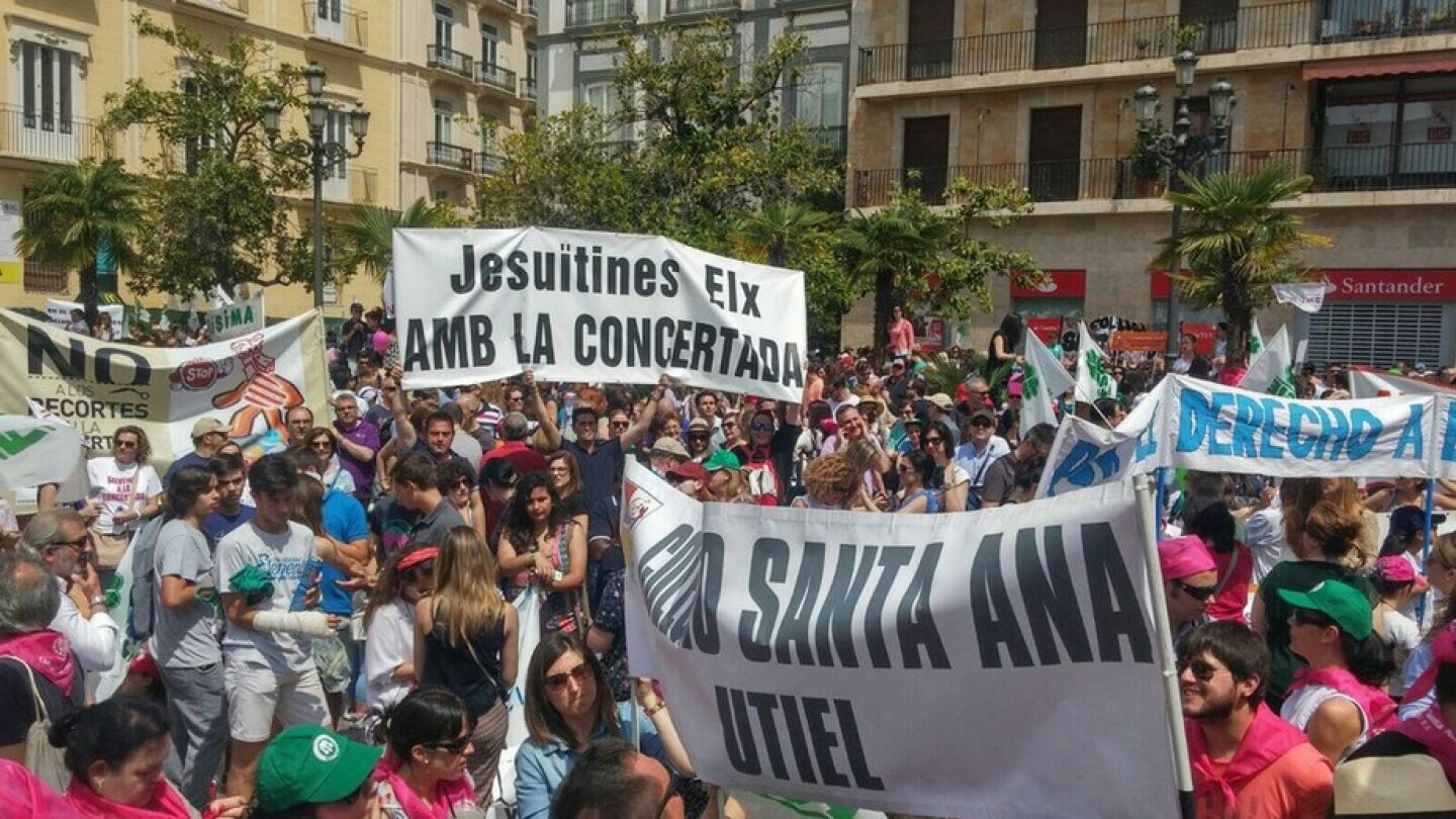 Manifestaci&oacute;n por la escuela concertada