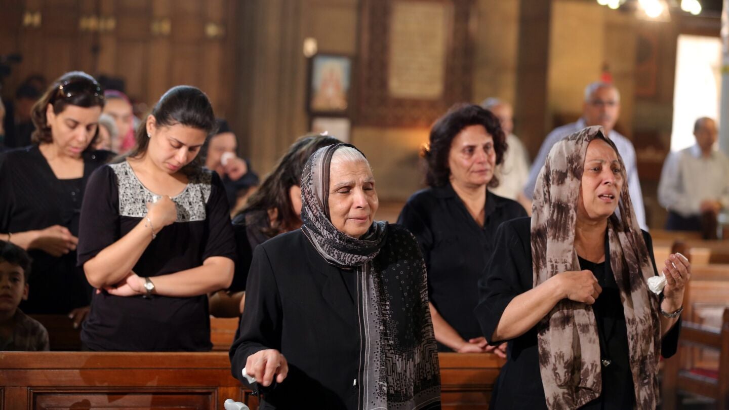 Primeros funerales por las v&iacute;ctimas del avi&oacute;n siniestrado en Egipto 