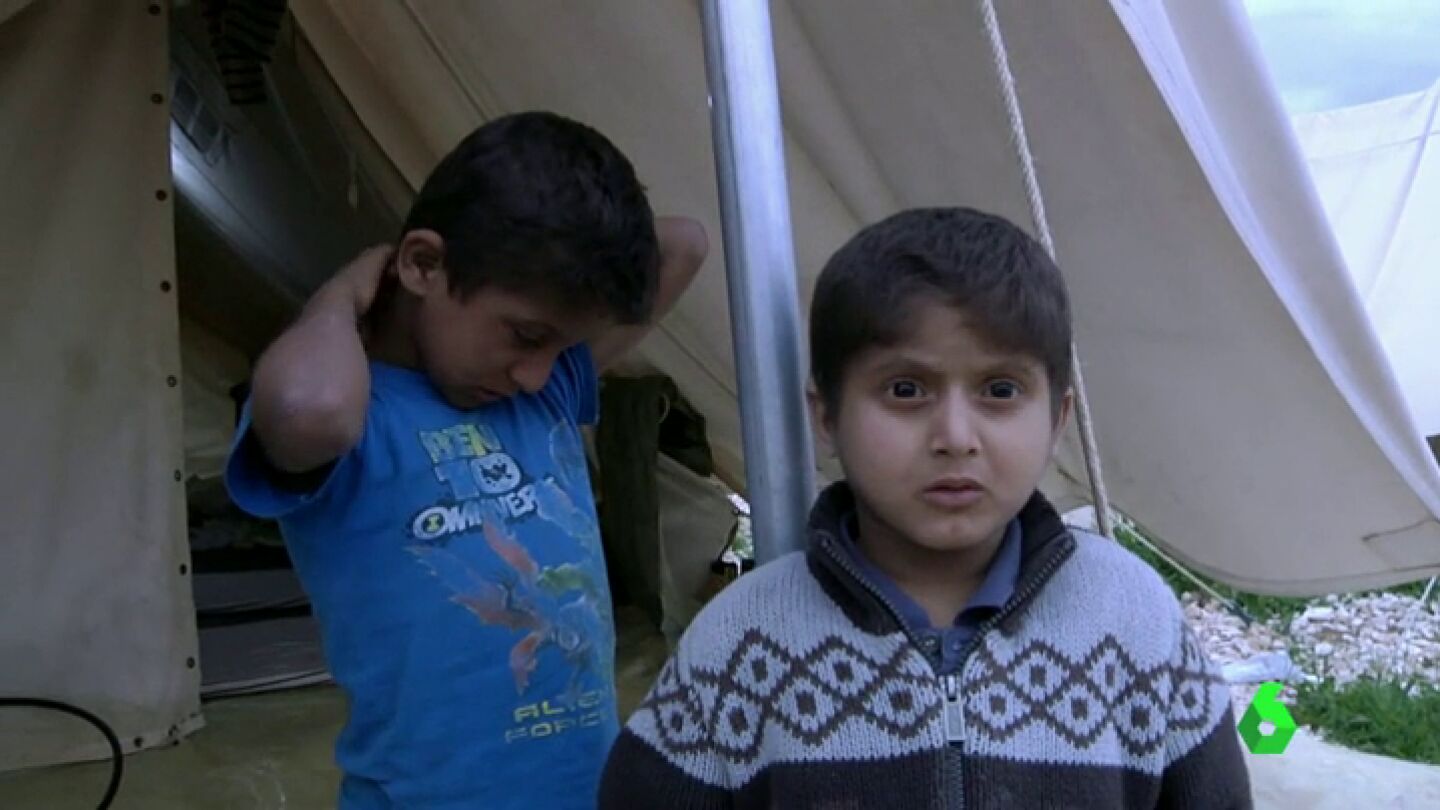 Frame 1.689894 de: Dos ni&ntilde;os refugiados con c&aacute;ncer terminal esperan que el Gobierno autorice "urgentemente" su traslado a Espa&ntilde;a