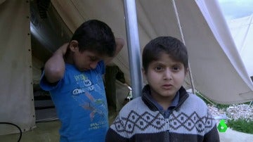 Frame 1.689894 de: Dos niños refugiados con cáncer terminal esperan que el Gobierno autorice "urgentemente" su traslado a España