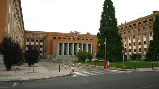 Universidad Complutense de Madrid Universidad Complutense de Madrid