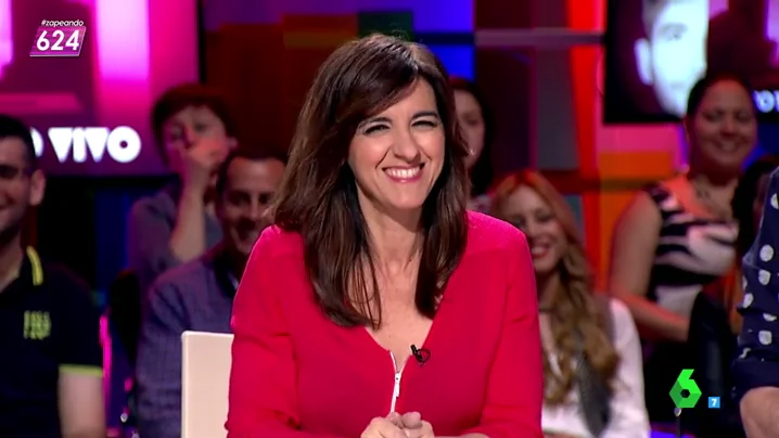 Llum Barrera sobre los glúteos de Pedro Sánchez Llum Barrera sobre los glúteos de Pedro Sánchez