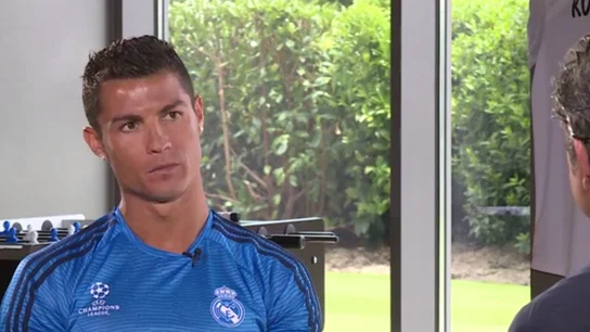 CR CR