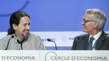 Pablo Iglesias junto a Antón Costas